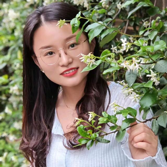 芳芳(晚8点40分)