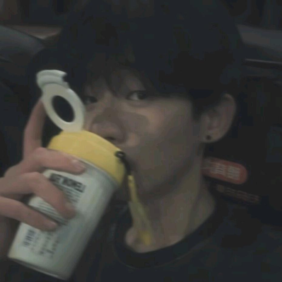 过期的秋刀鱼☺️