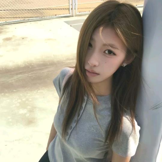 一条咸鱼007^^