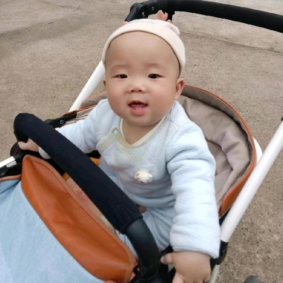 扶欢大石板穆梦洁