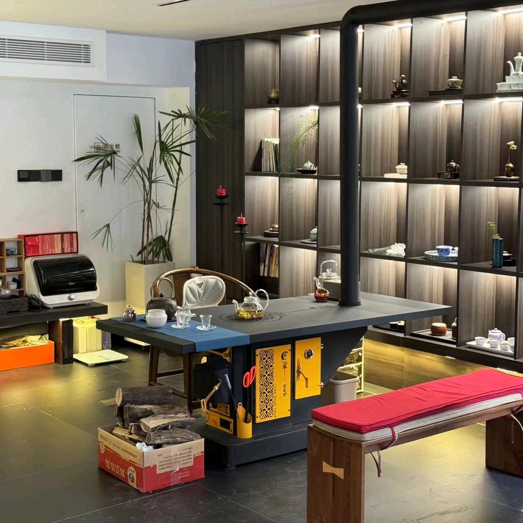 彪彪炉车村体验店