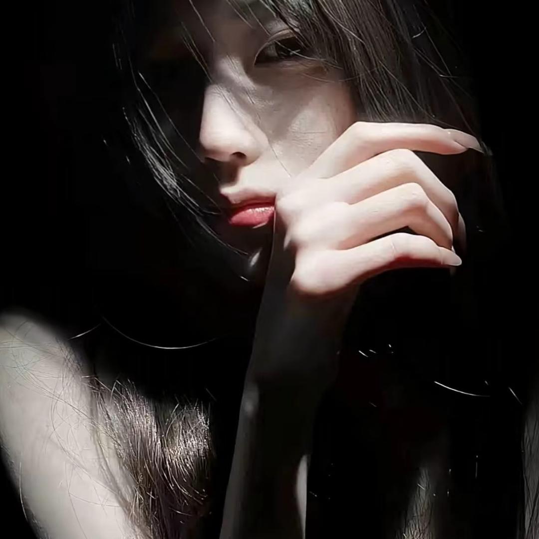 敢敢.