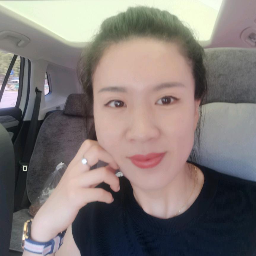 小芳参行土特产