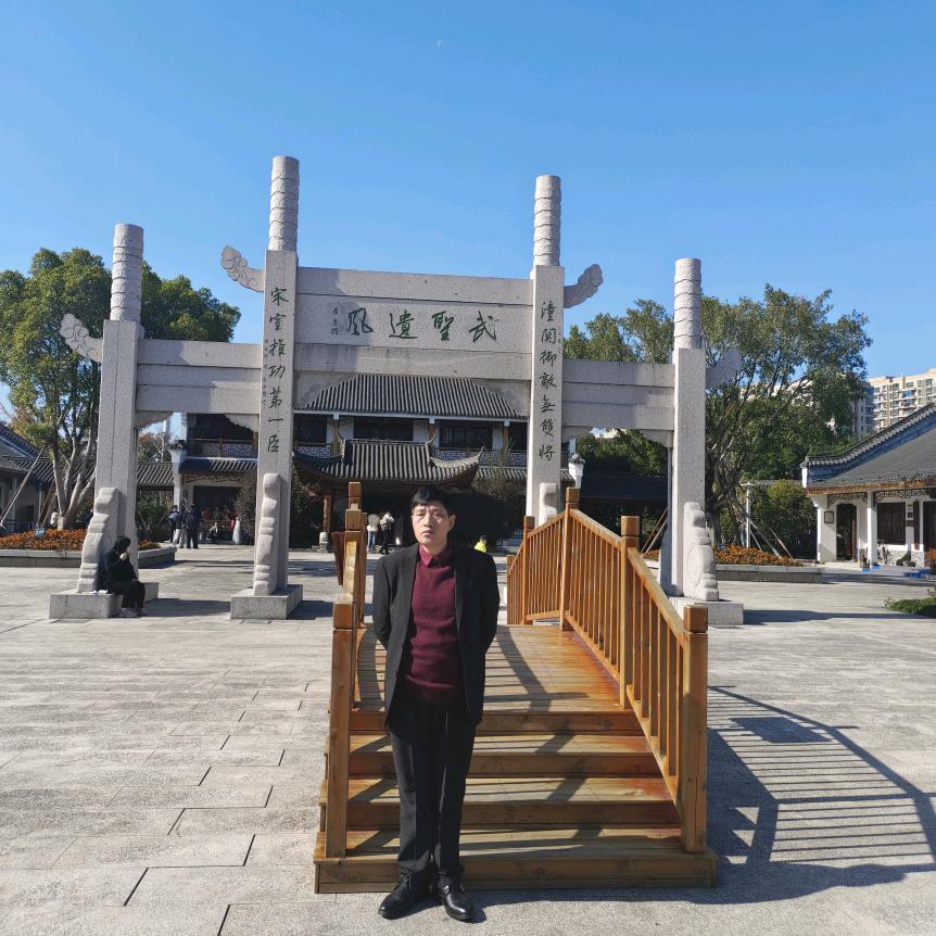 (是谁怎么这么优秀)夏天的雪🌨️