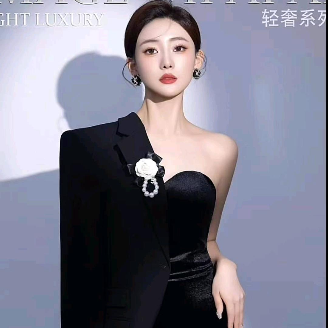 卖润滑油的小胡子