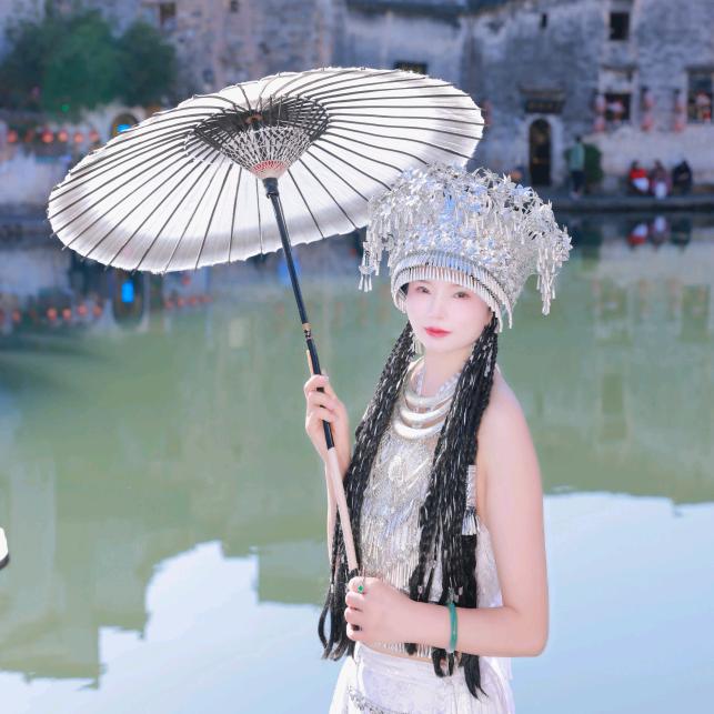 化妆师俞意小姐姐，