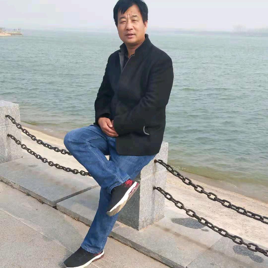 管哥