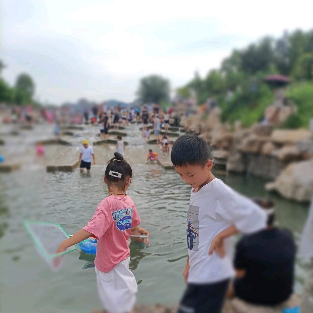 依依-小姑娘👑