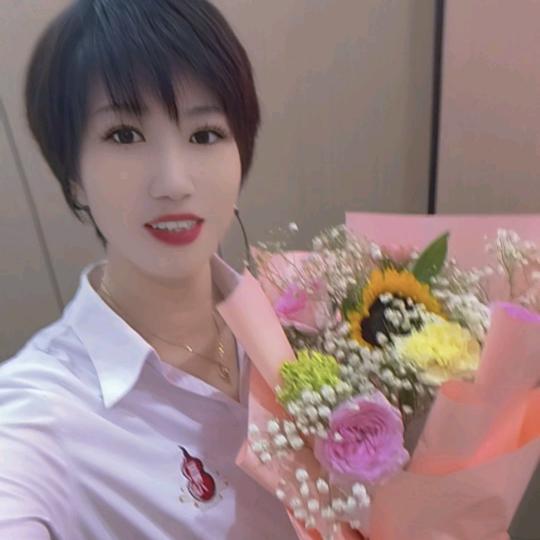 三两八餐饮《大美》