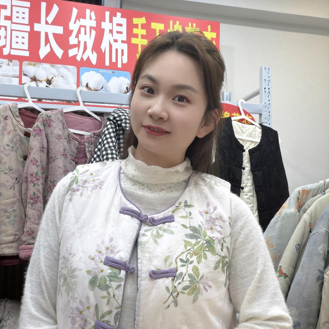 花开有时服装店