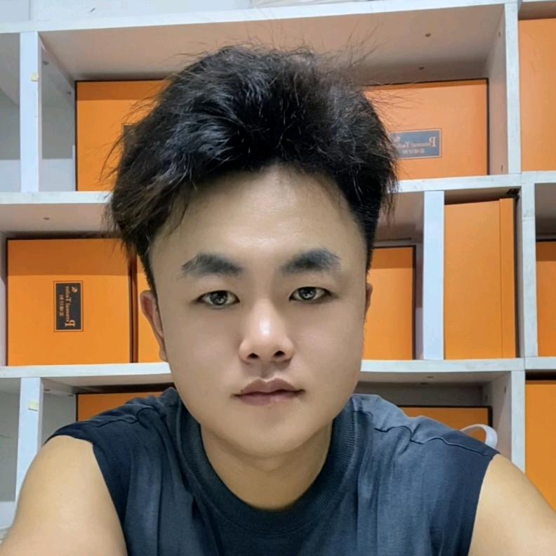 阿敏二手车销售店