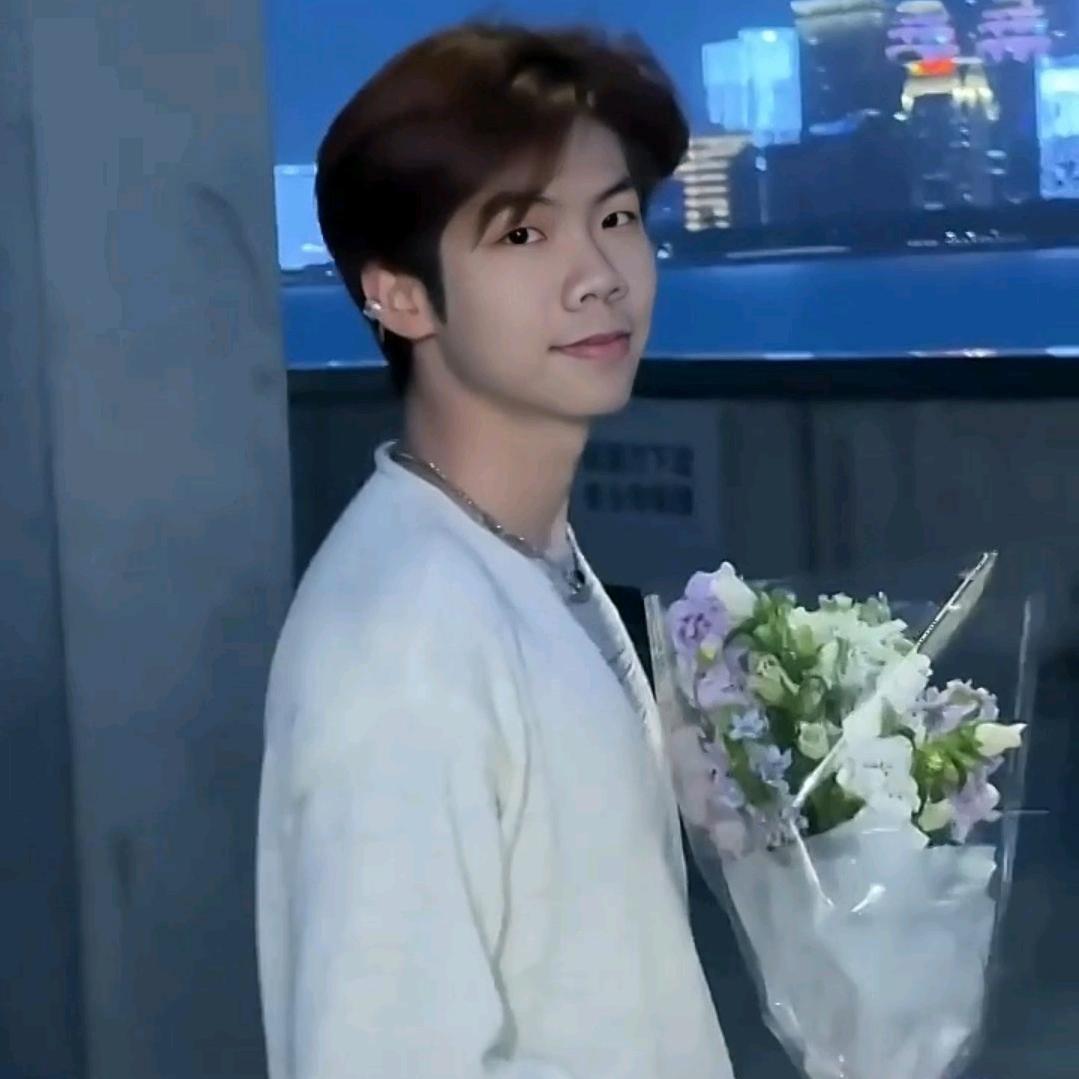 💗逍🕊遥ꦿ自ཽꦿ᪲在᭄⁵²