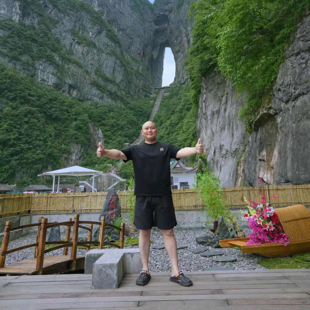 潼阳小鱼锅贴（庄双双）转中国一圈