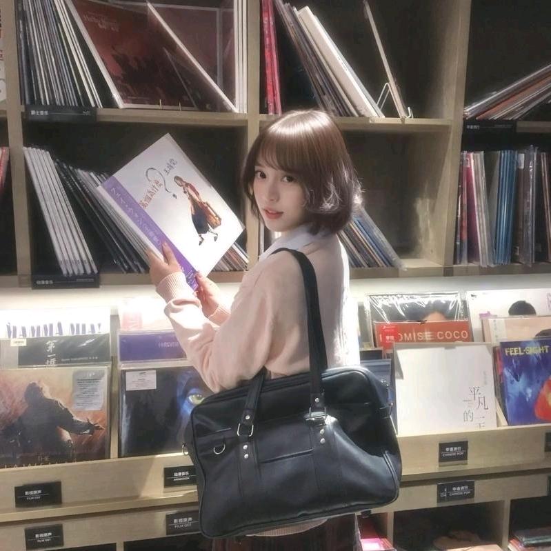 一鸣图书销售部……