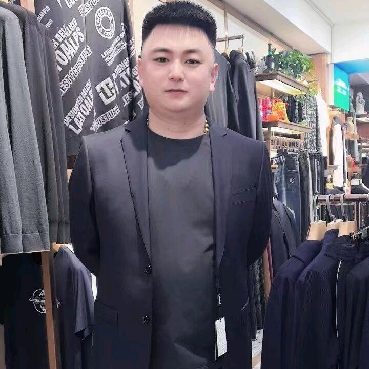 龙盛地产～聚隆寄卖行～