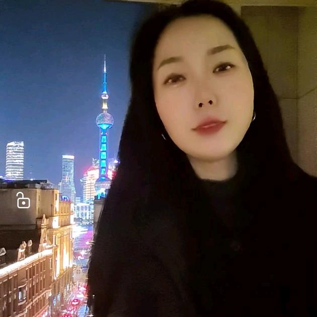 🌻玲玲在上海