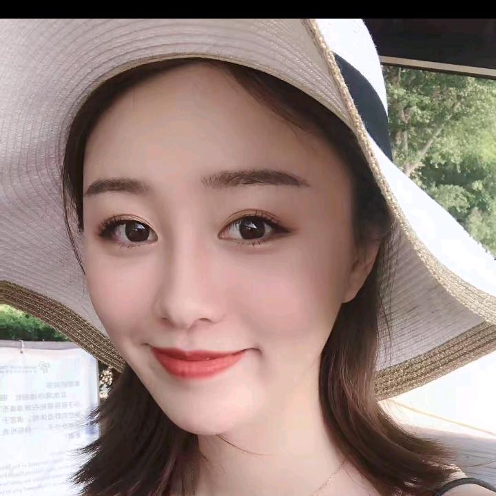 邱莹莹❤️（精选穿搭）
