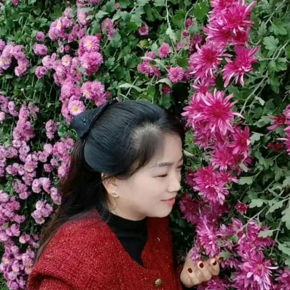 英子