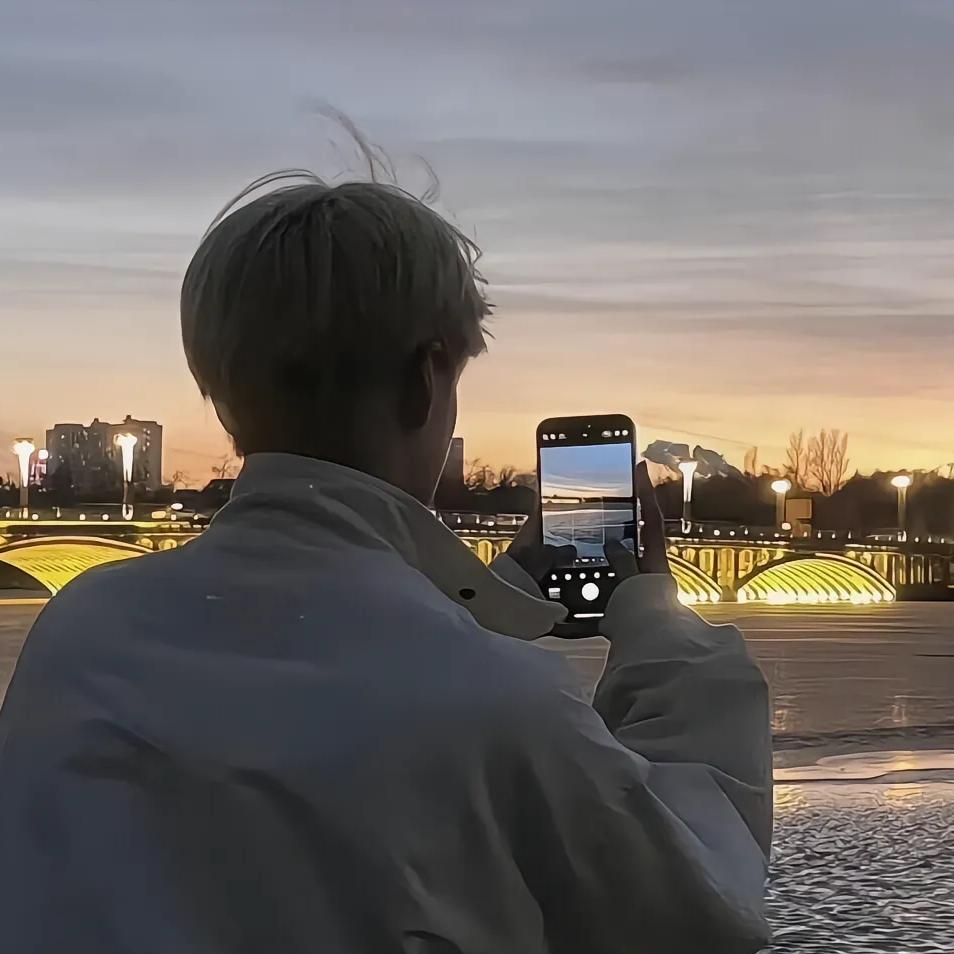 溜进泰拉给帝皇下原神