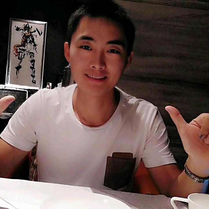 卡卡