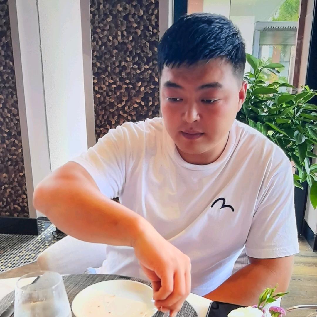 不愿意透露姓名的邓先生