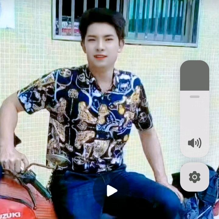 心中的苦对谁说？