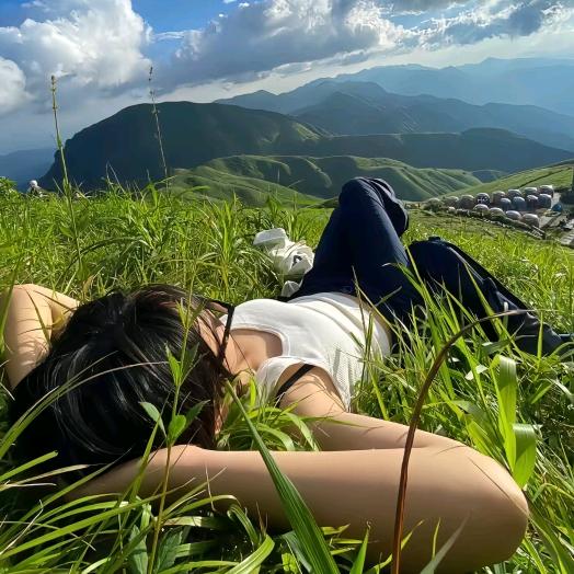 在睡亿分钟🕰️