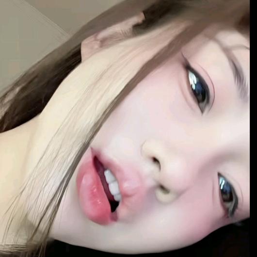 琴儿（👀窝橱窗）