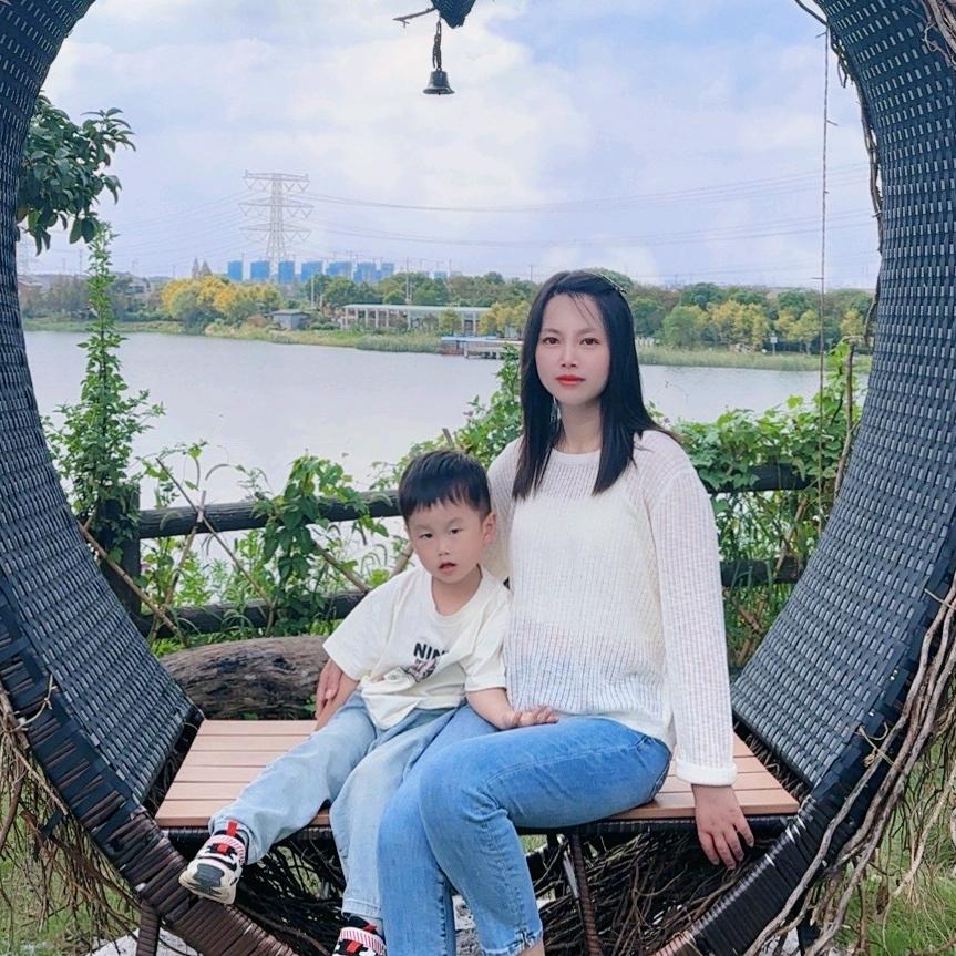我是年年吖