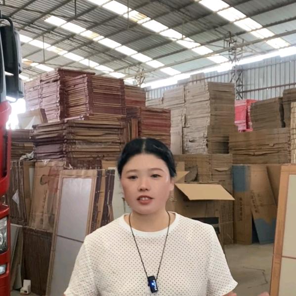 巴中瓷砖批发邓姐