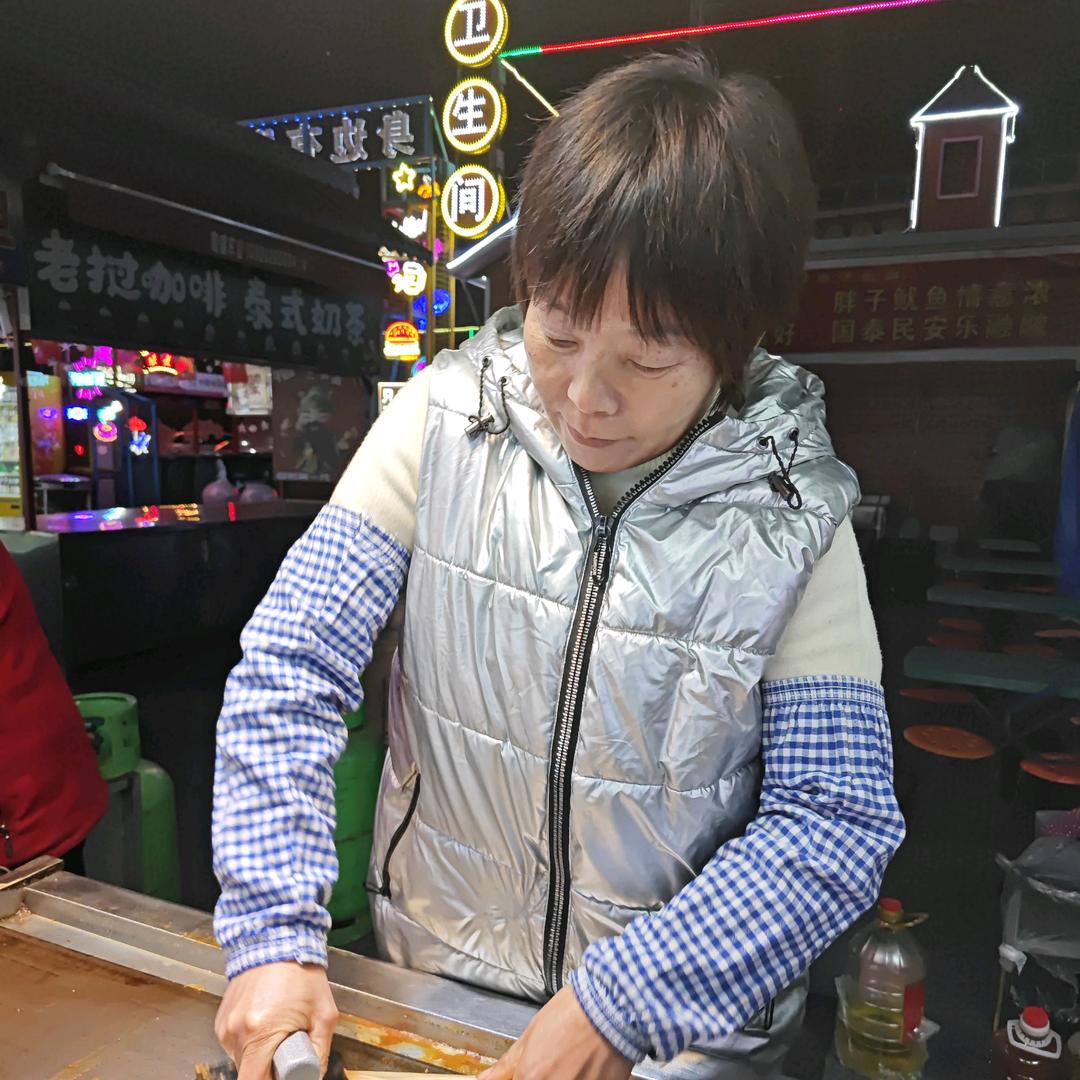 卖鸭肠的李阿姨