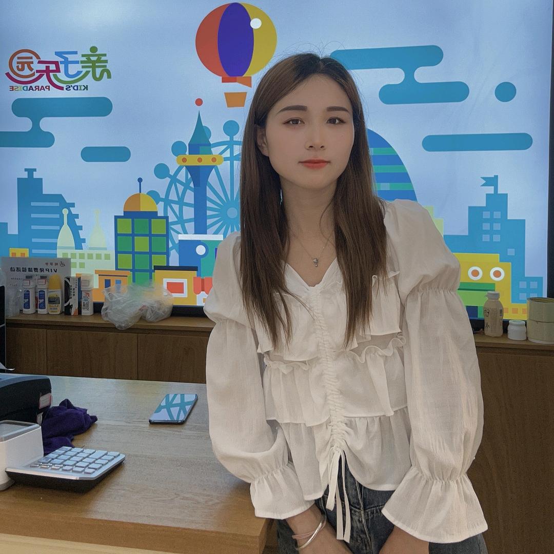巴铃阿萨伊亲子潮鞋店
