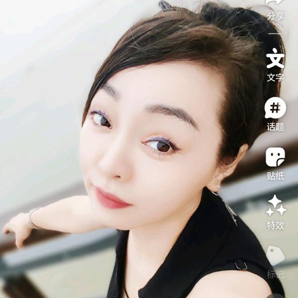 ℳ🥂叫我ꦿ꧉小姐姐᭄💗