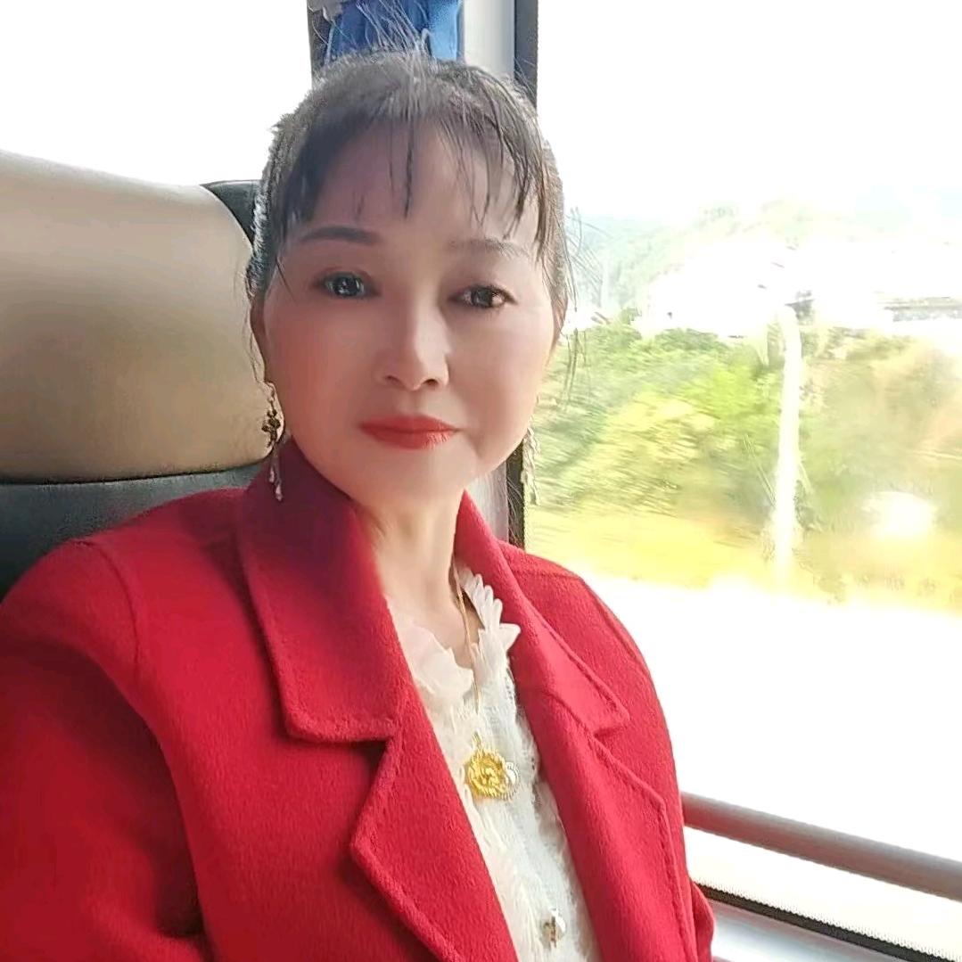 小玉🧚🏻‍♀️（拒绝私聊~）