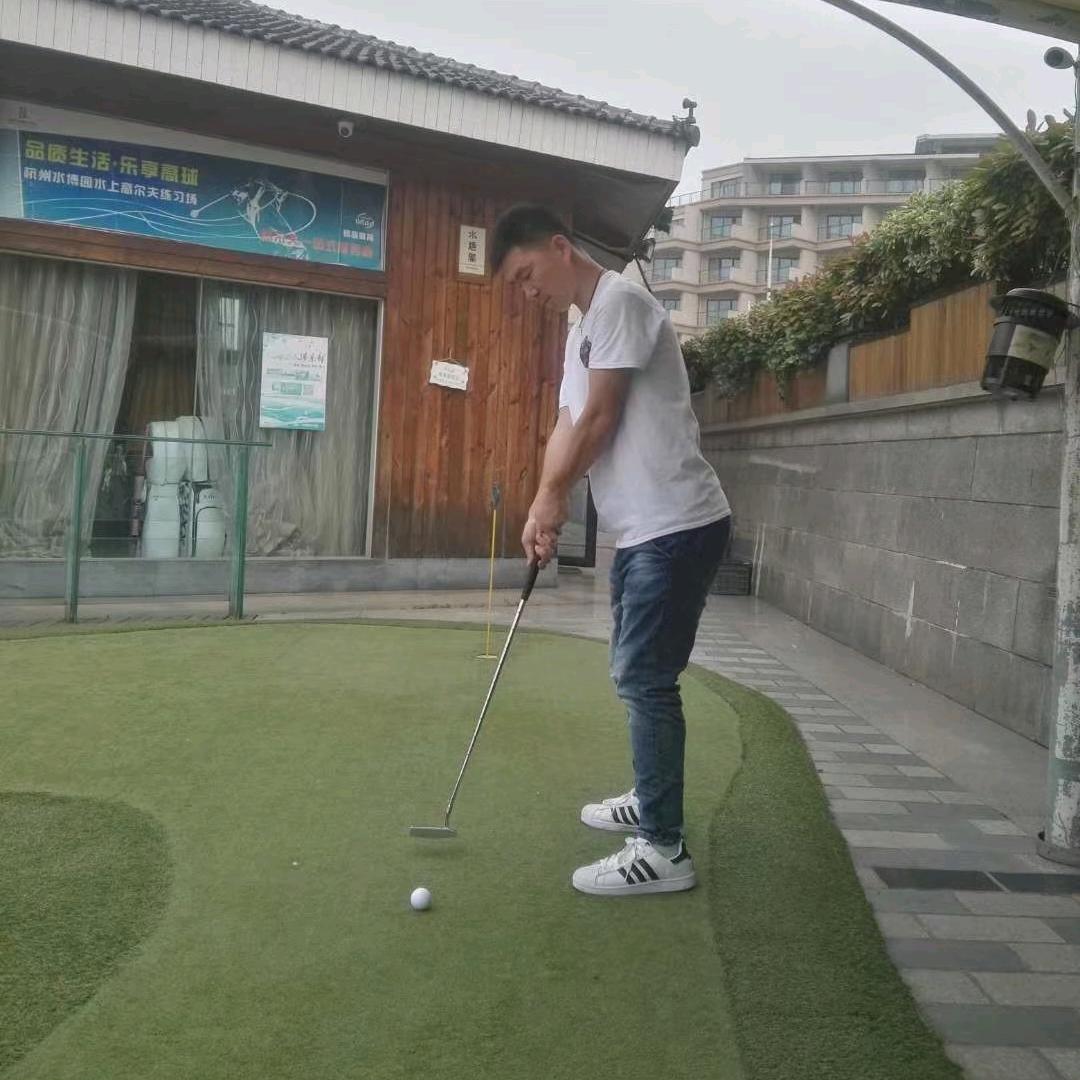 中果仁小石头