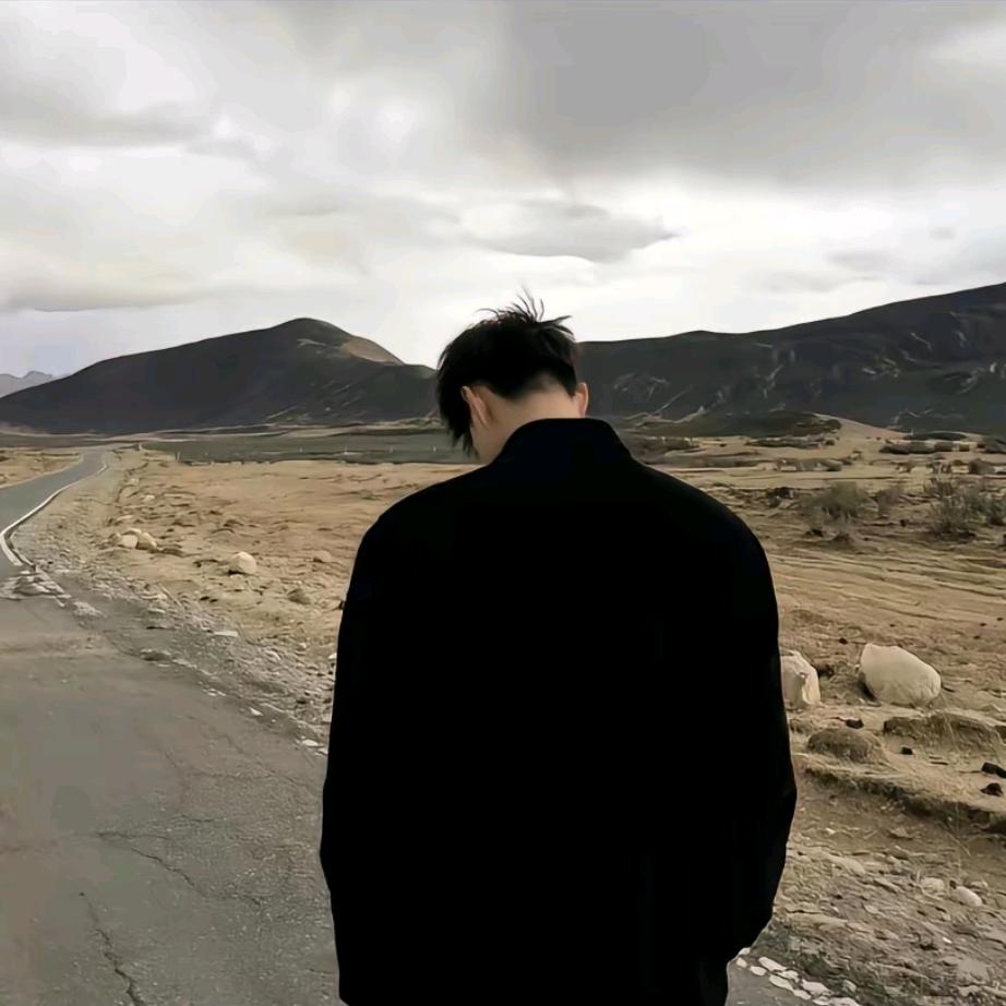 三佰.