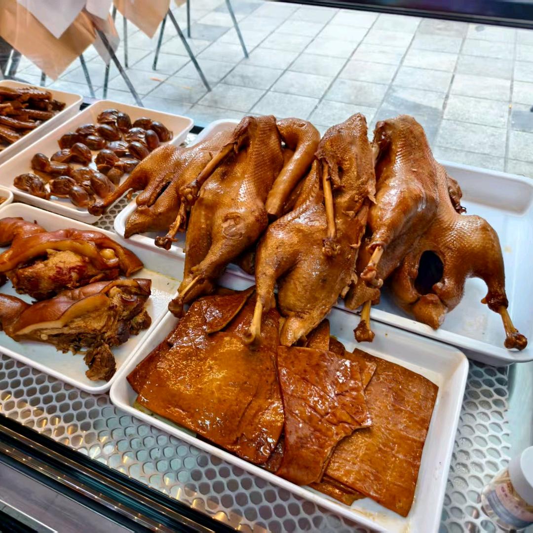 黄佬五荣昌卤鹅