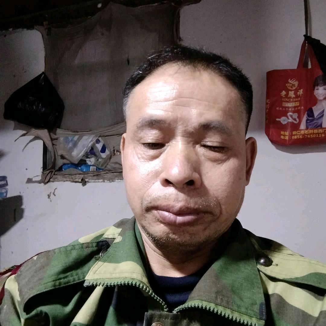 甘佑友的夫妻陈玉芬过逝。