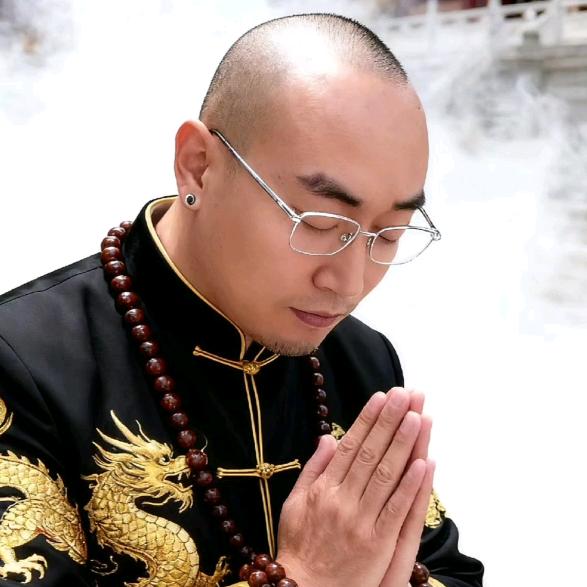 陈   先   森