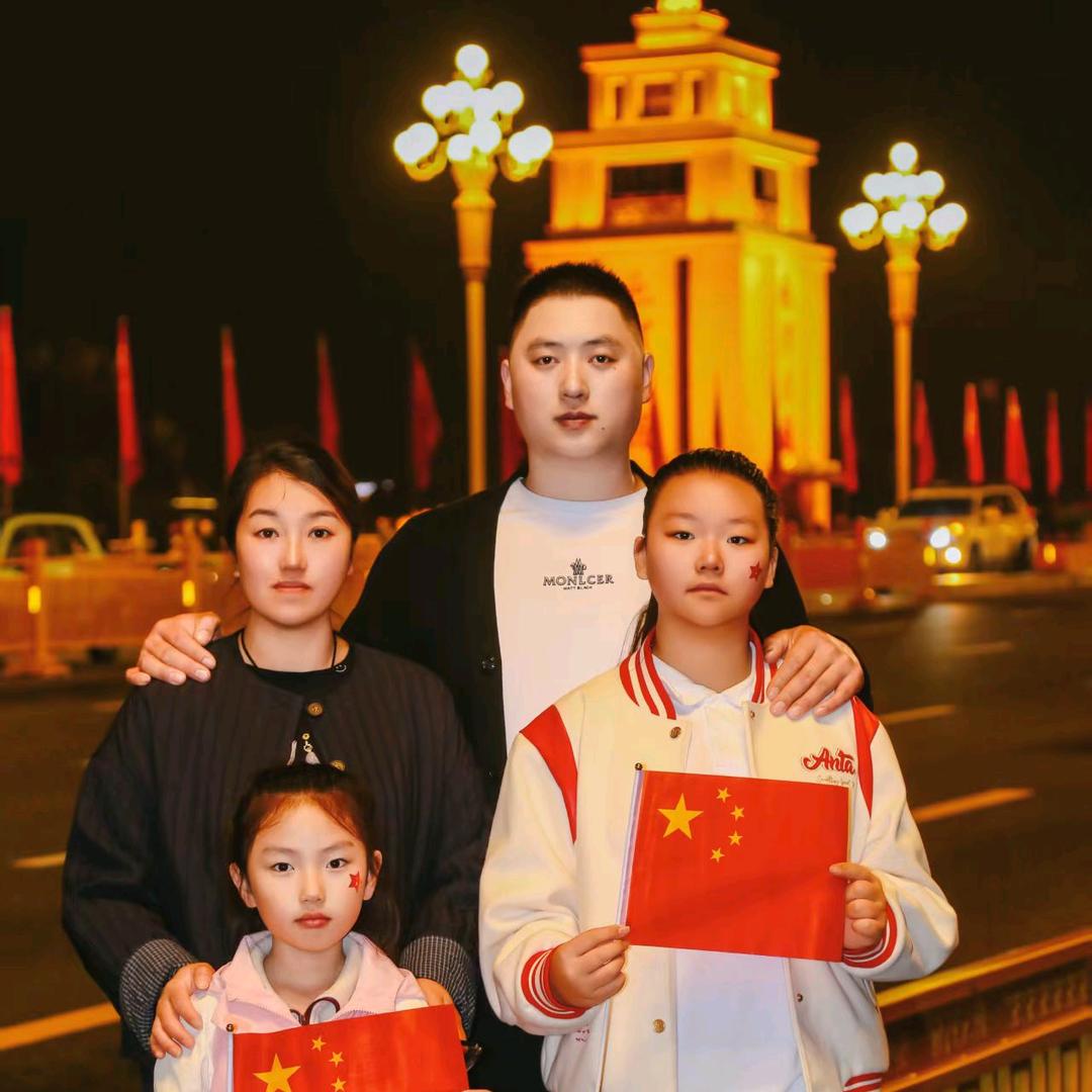 睡的晚，起的早🇨🇳🇨🇳