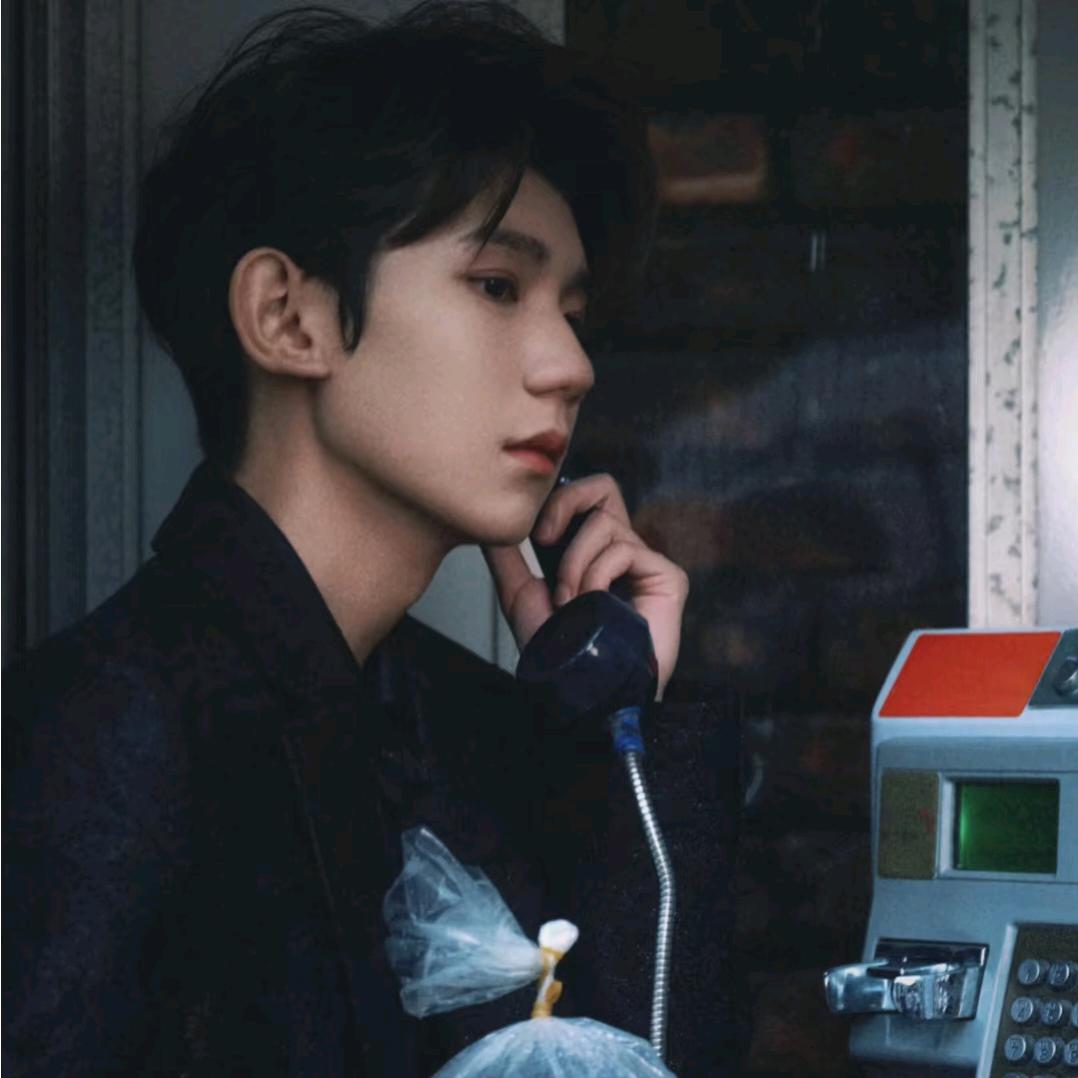 宇宙超级无敌大美女