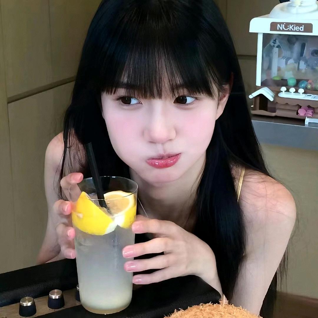 小珍朱 ˙Ⱉ˙ฅ