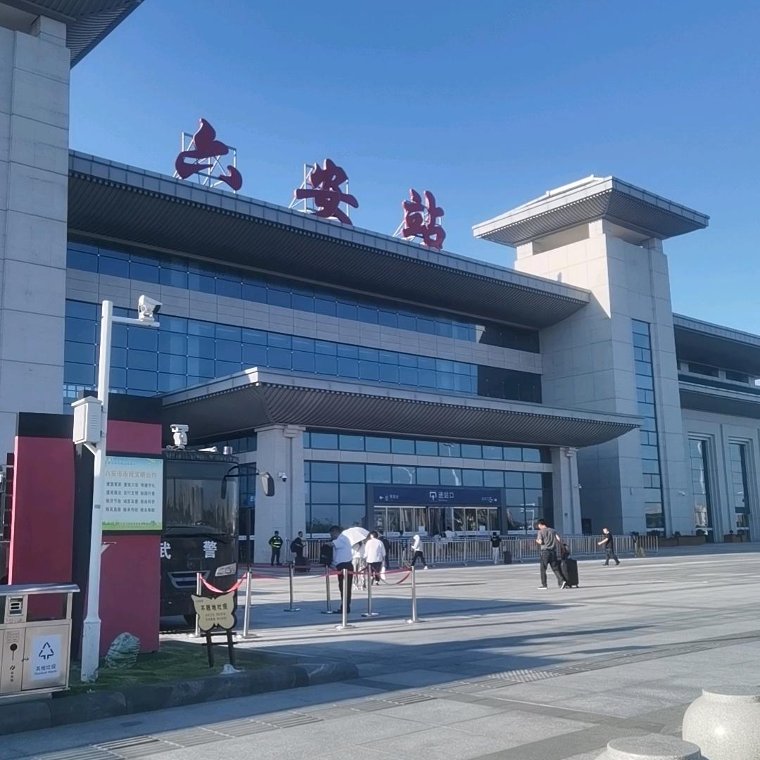 玉食锦衣