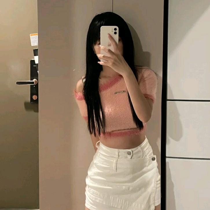 甜甜(.🉑_嘶.)