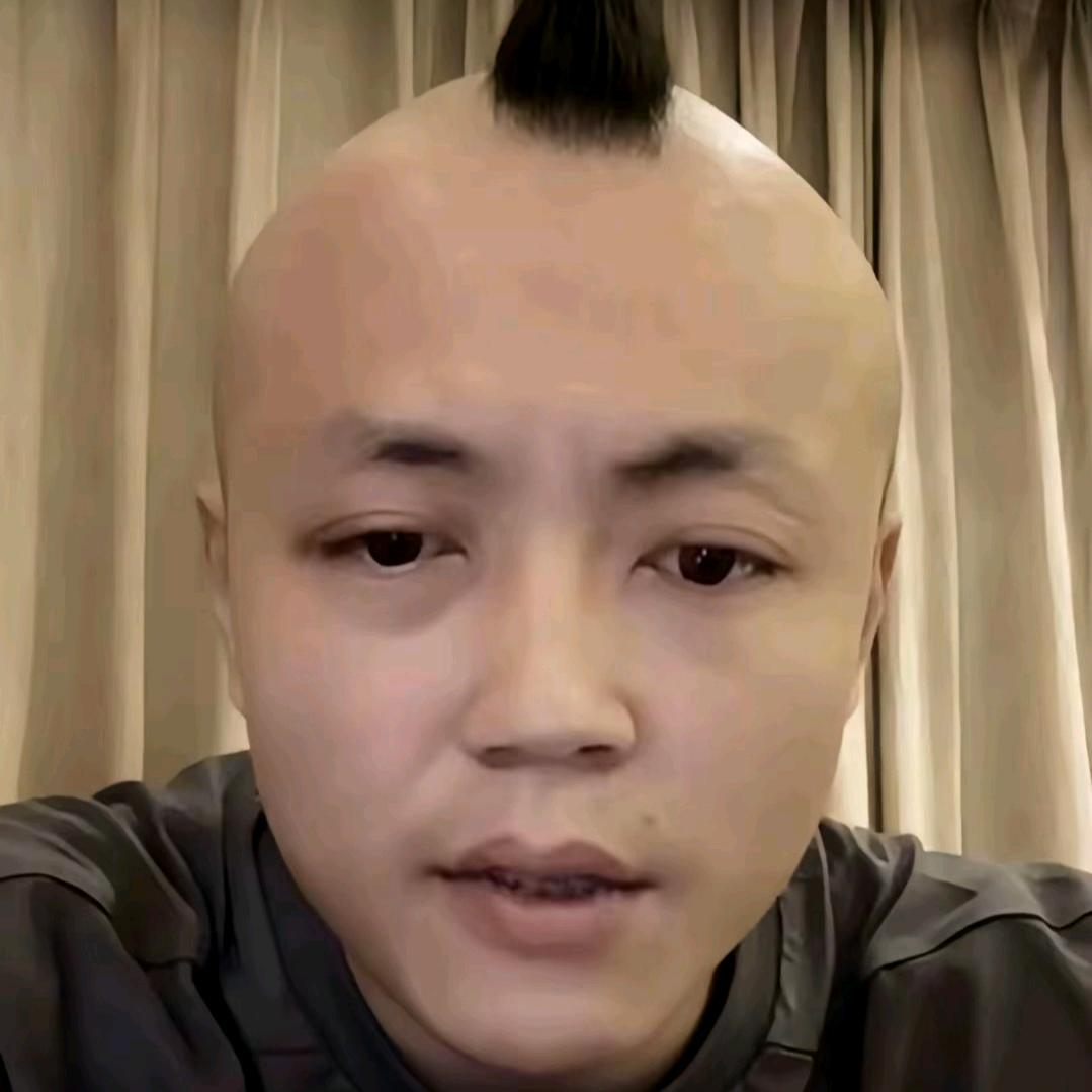 人老嘴还黏爱吃鼻屎有点咸