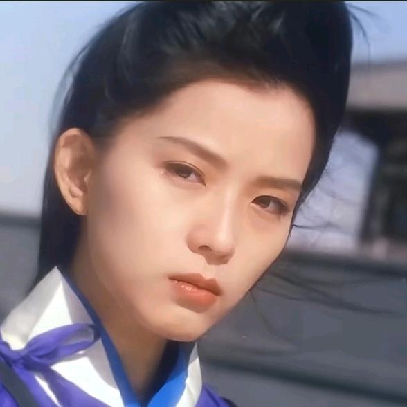 疯狂女撕机