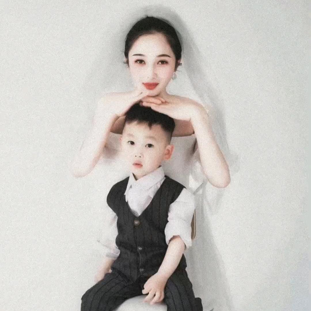 @黄小凤•᷄ࡇ•᷅