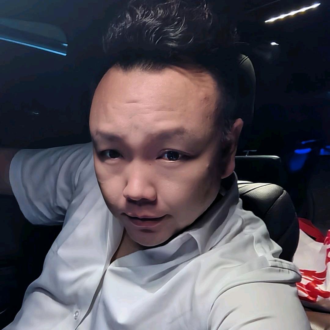 张义（沙河广场服装交易城）