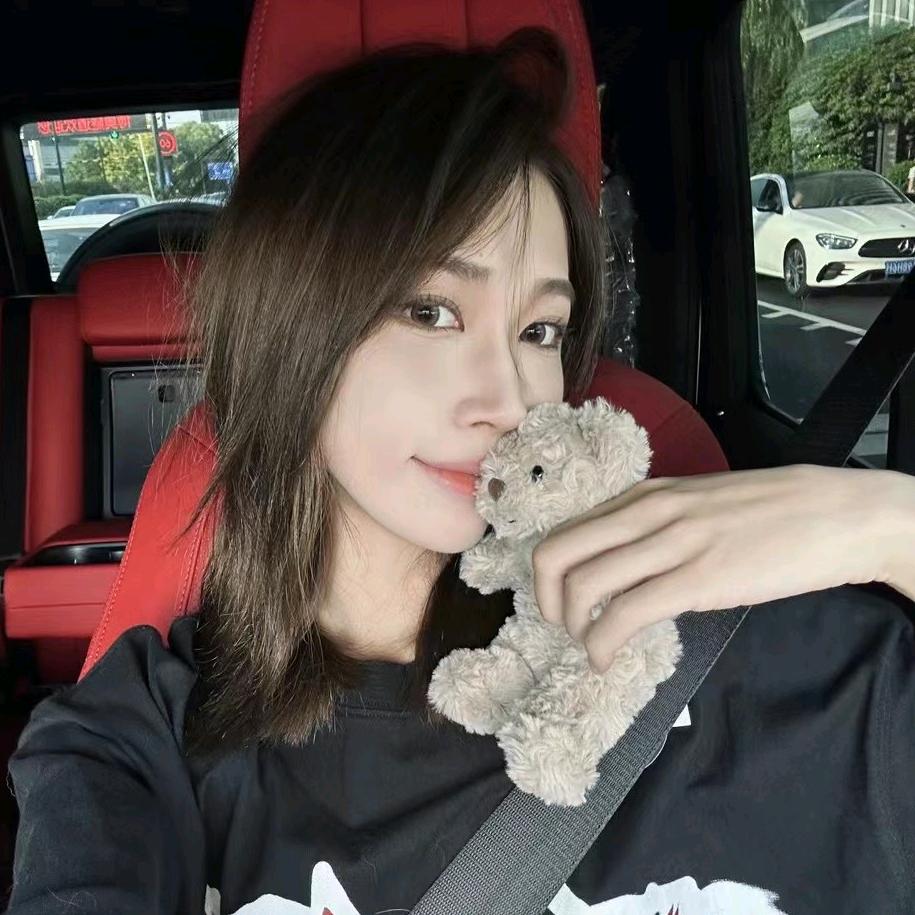 不理理穿搭分享