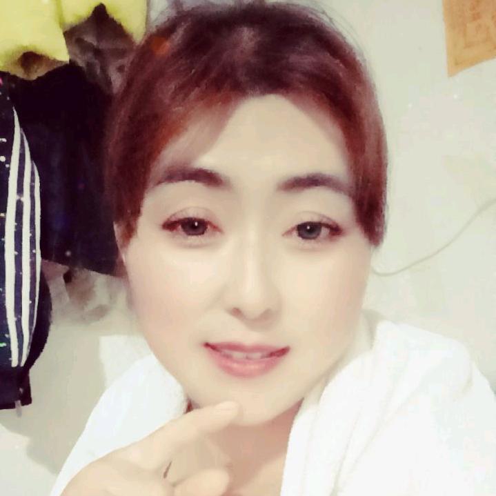 单只蝴蝶